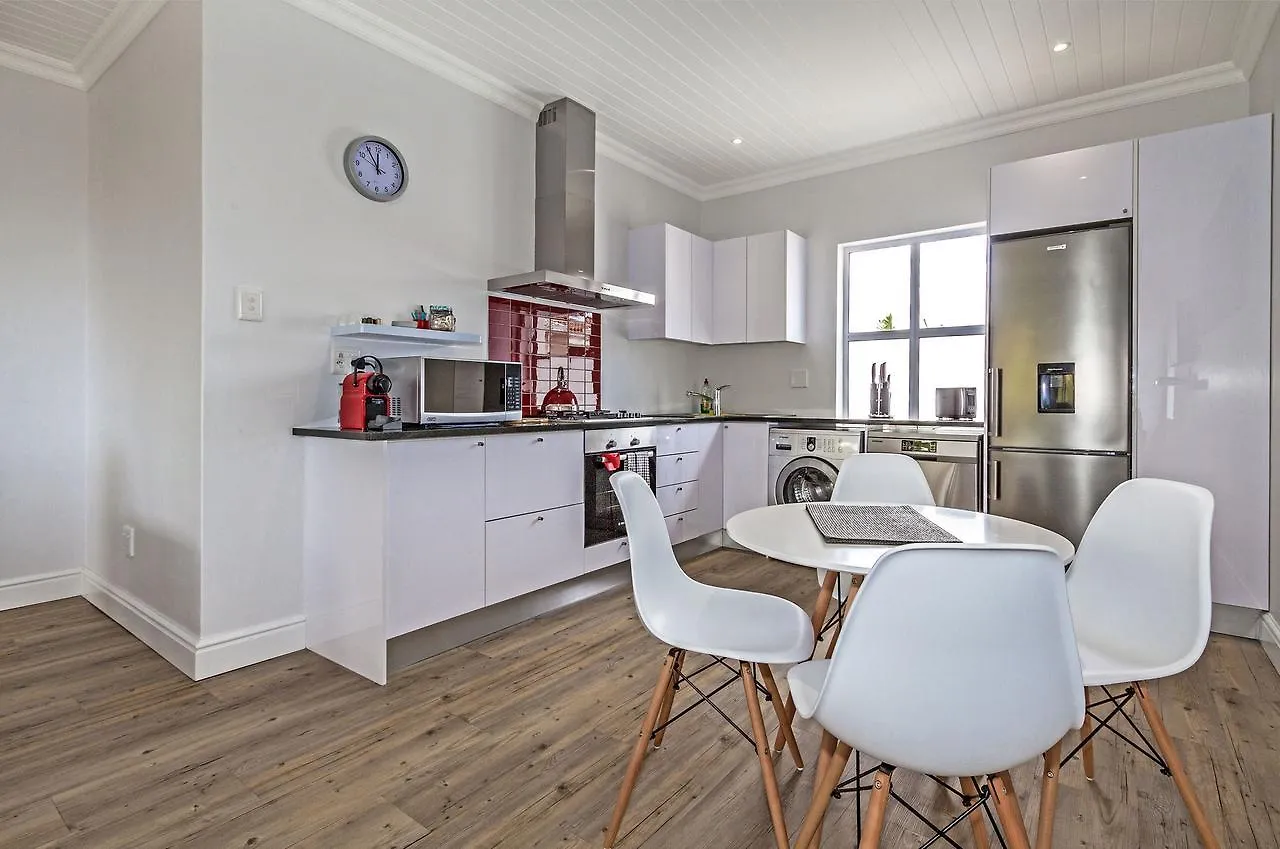 Irene Avenue Apartment - Somerset West